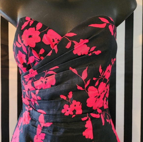 Size xs UK 6 US XS Starlets & Harlots wiggle dress EUC - Picture 4 of 6